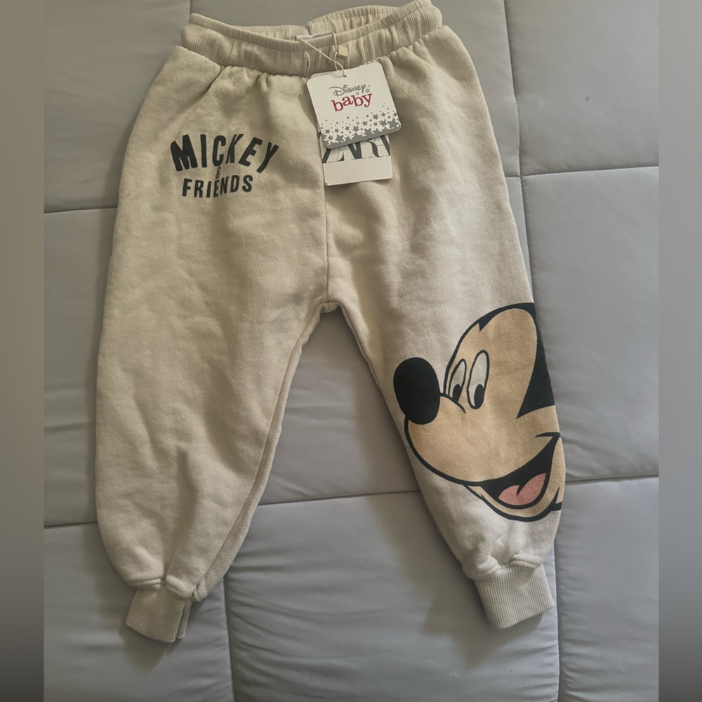 Zara baby Disneys